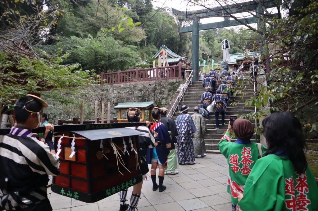 第42回駿府本山お茶壺道中行列・口切りの儀が行われました！の画像